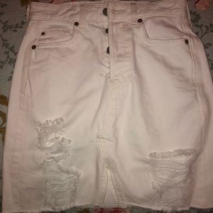 I’m selling this skirt because it was way too big